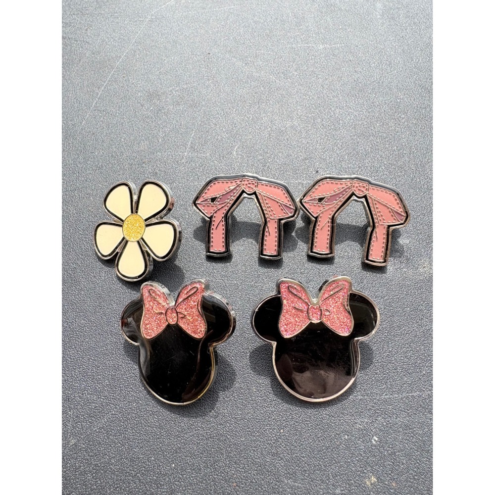 Disney‎ x Coach Minnie Mouse Bow Daisy Enamel Pin Set 5pc Pink Black Silver - Picture 2 of 3